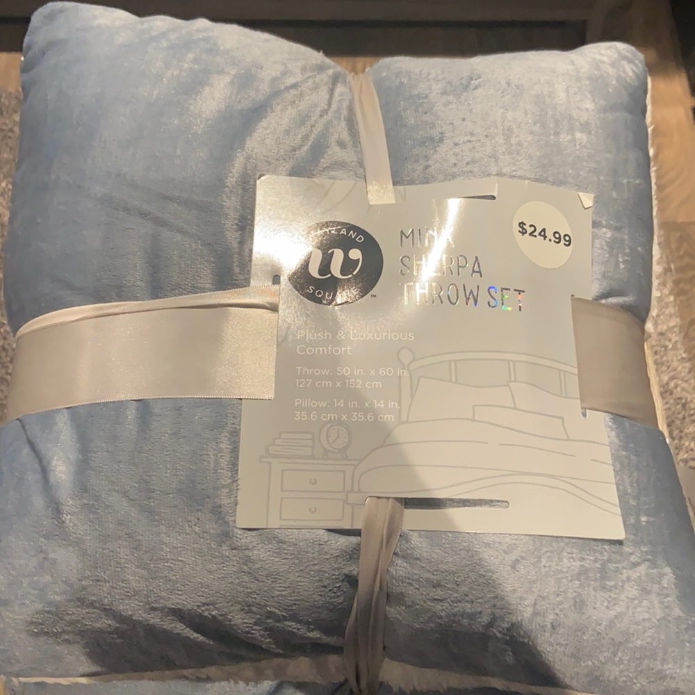 Mink Sherpa throw set